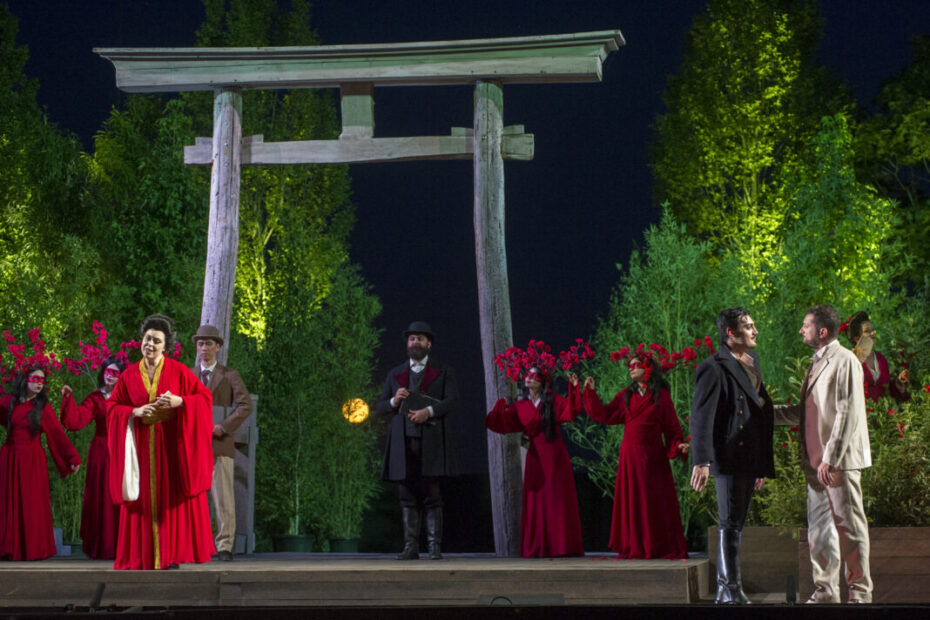 MADAMA BUTTERFLY ©Giorgio Andreuccetti